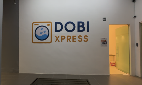 Dobi Express Door
